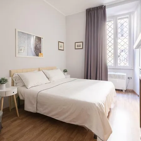 La Corte Pontificia 3* Rome